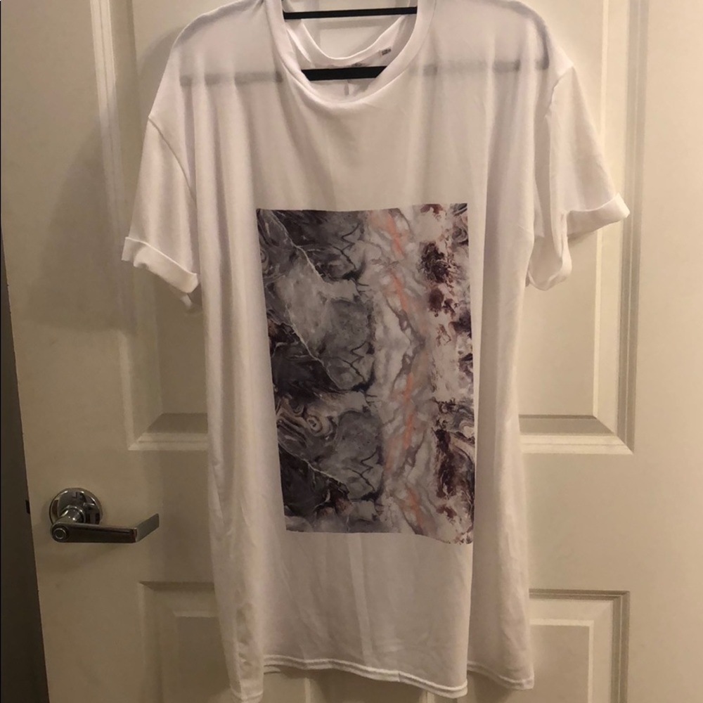 Marble design t-shirt dress